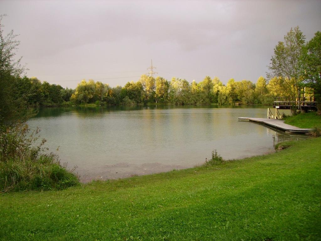 Wiflinger Graben Einfamilienhaus Villa Wörth Exteriör bild